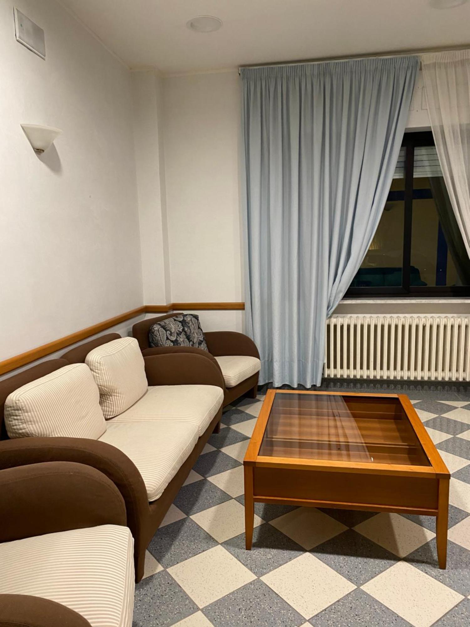 Hotel Ferrara Chianciano Terme Kültér fotó