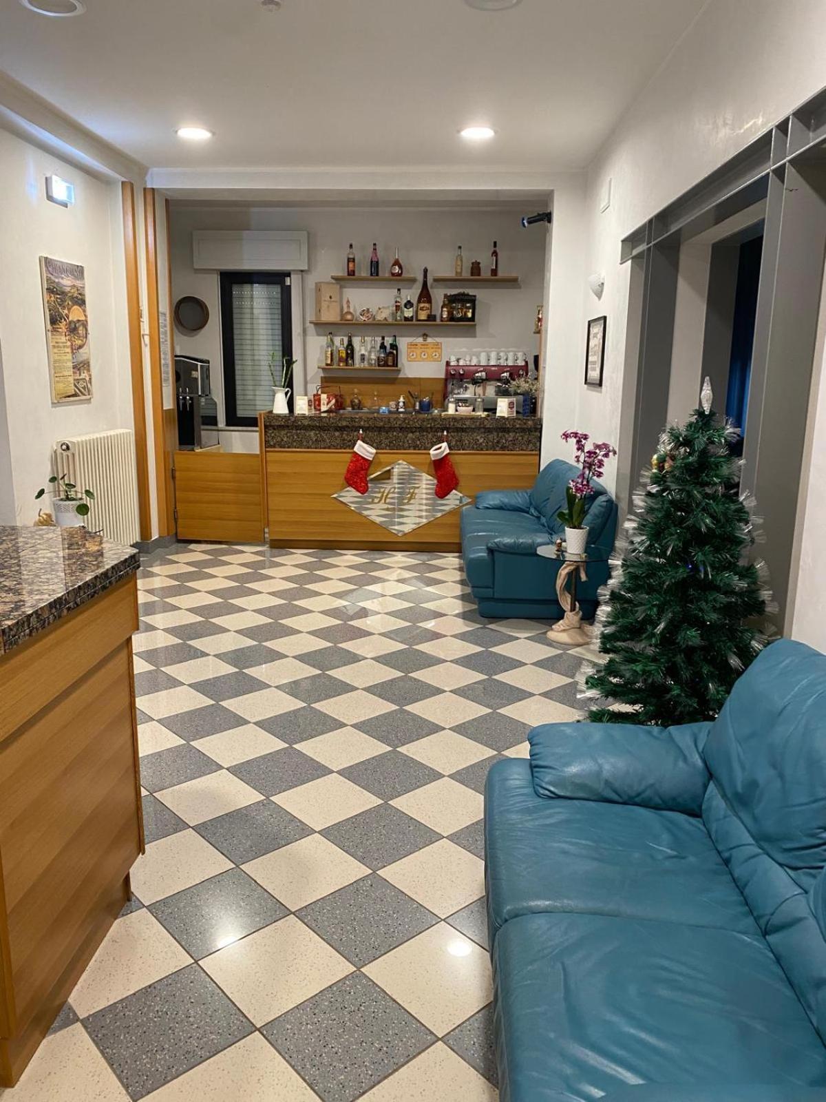 Hotel Ferrara Chianciano Terme Kültér fotó
